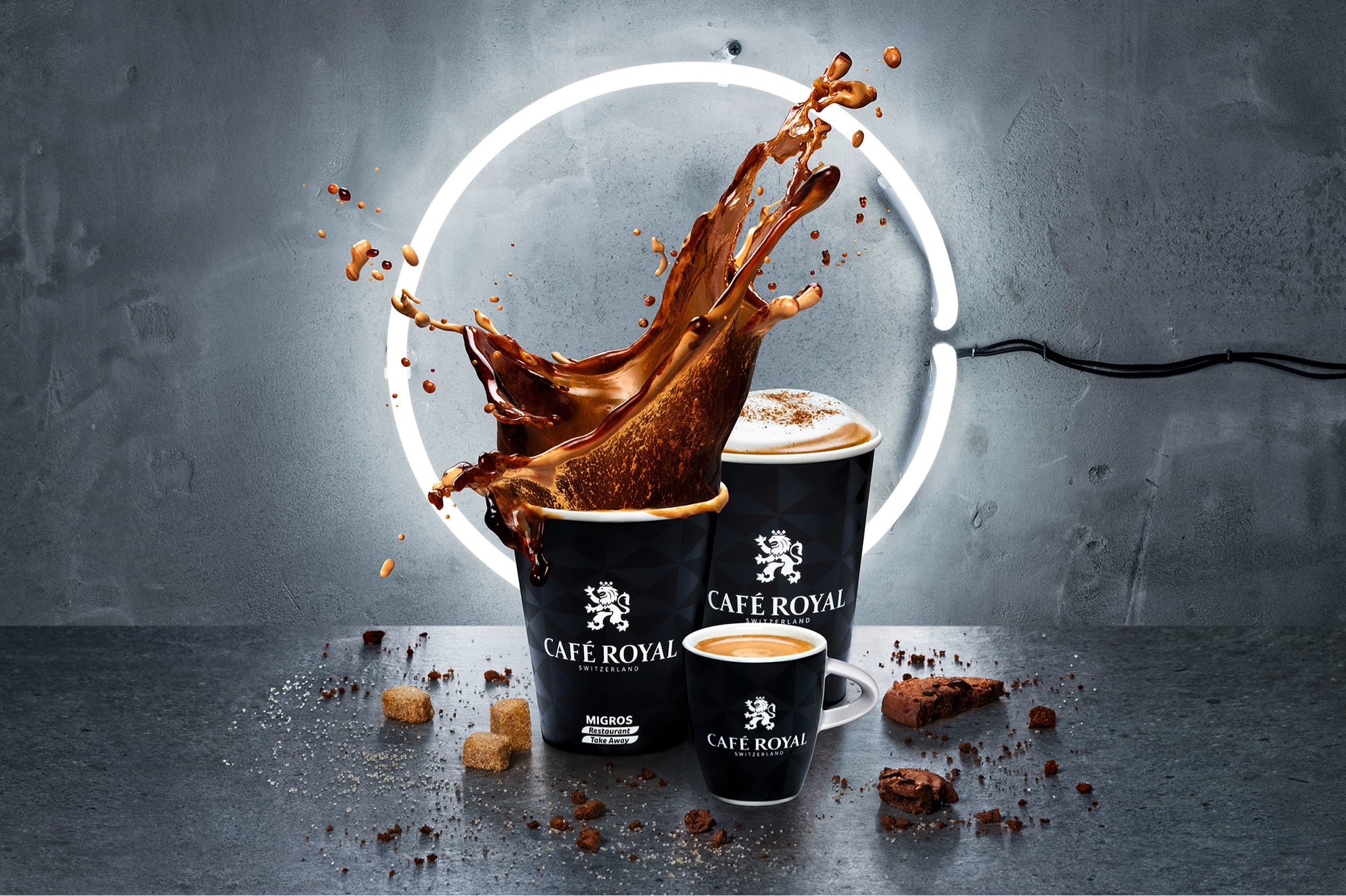 Café Royal: un café suisse de première qualité  Capsules compatibles avec  Nespresso®*, café en grains ou prêt à boire